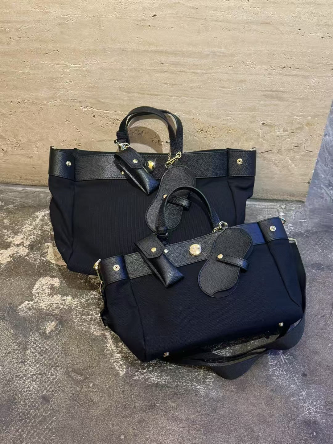 Crossbody Bag For Women With Textured Cowhide Genuine Leather Daily Use Durable Versatile Sandwich Pocket