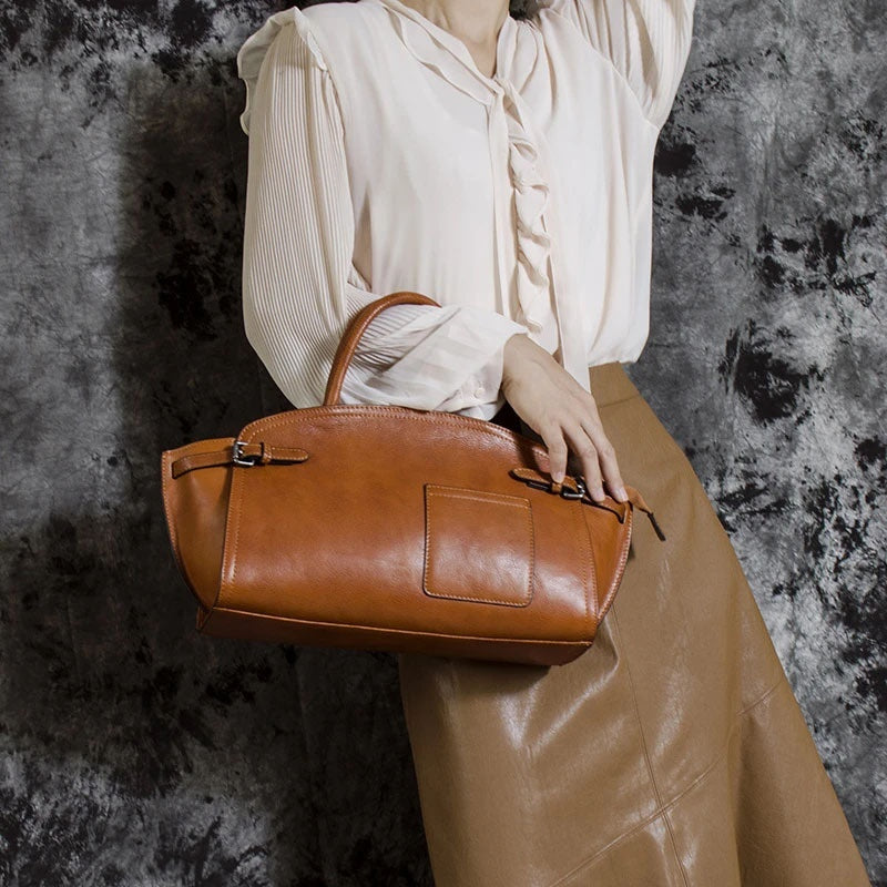 Leather Women's Crossbody Bag With Zippered Pockets And Phone Pocket For Everyday Versatility