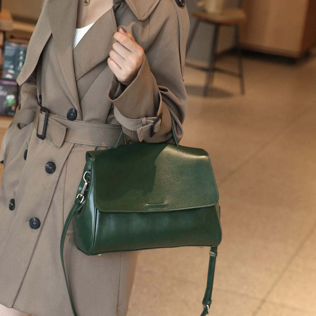 Genuine Leather Tote Bag Large Capacity Shoulder Bag For Everyday Use With Clamshell Design For Women