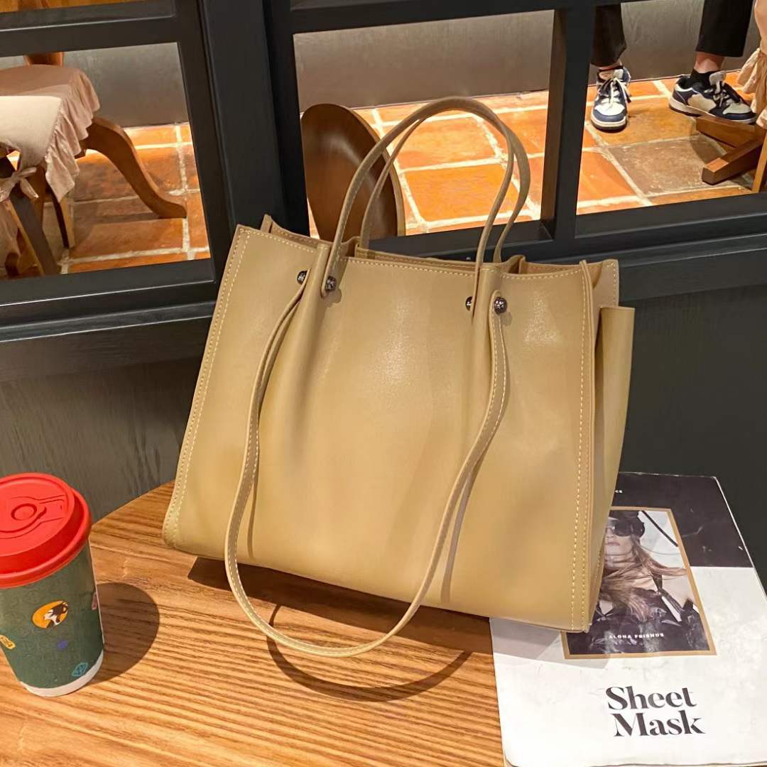 Genuine Leather Large Capacity Tote Shoulder Bag Luxury Portable for Everyday Women On The Go